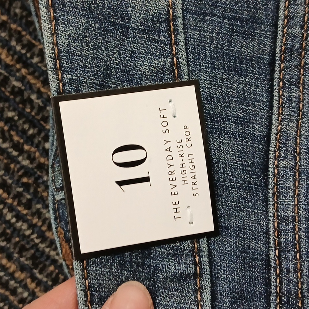NWT WHBM High-Rise Everyday Soft Denim Studded Cropped Jeans, 10 - Picture 8 of 12